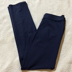 Lilly Pulitzer Navy Athletic Pants. Nearly new. Size XS.